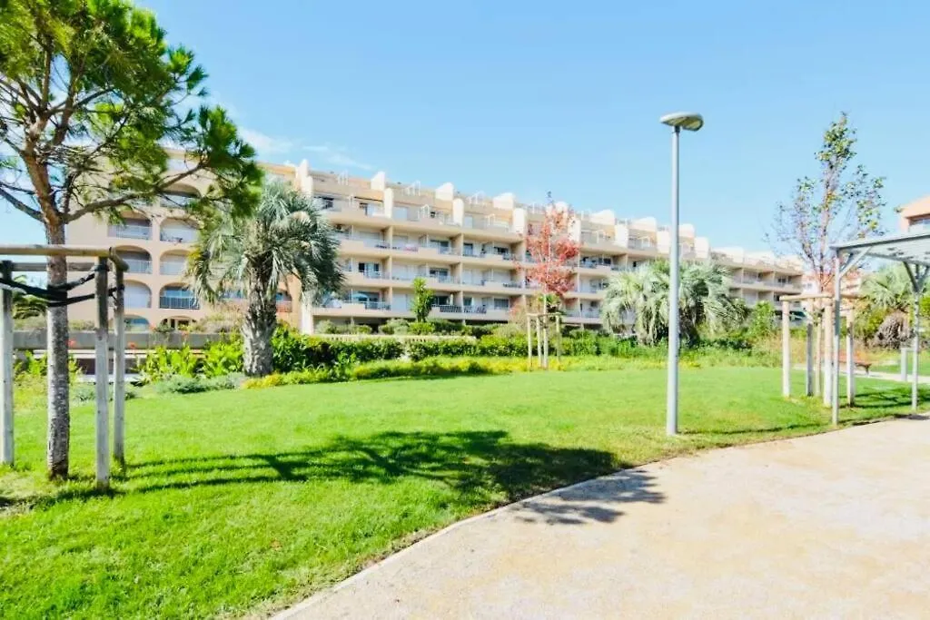 Studio Port Hyeres Confort Terrasse/Parking Prive France